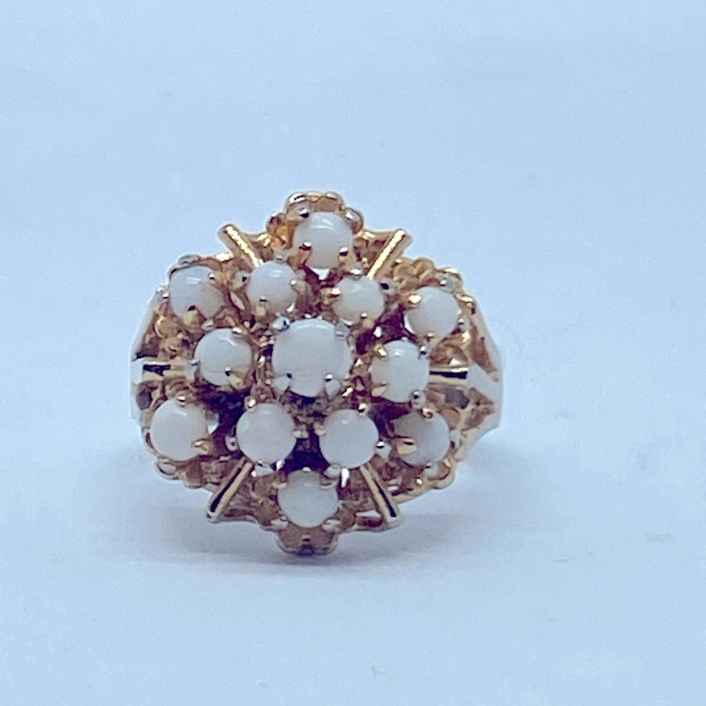 Fancy Cocktail Ring - Picture 2 of 6